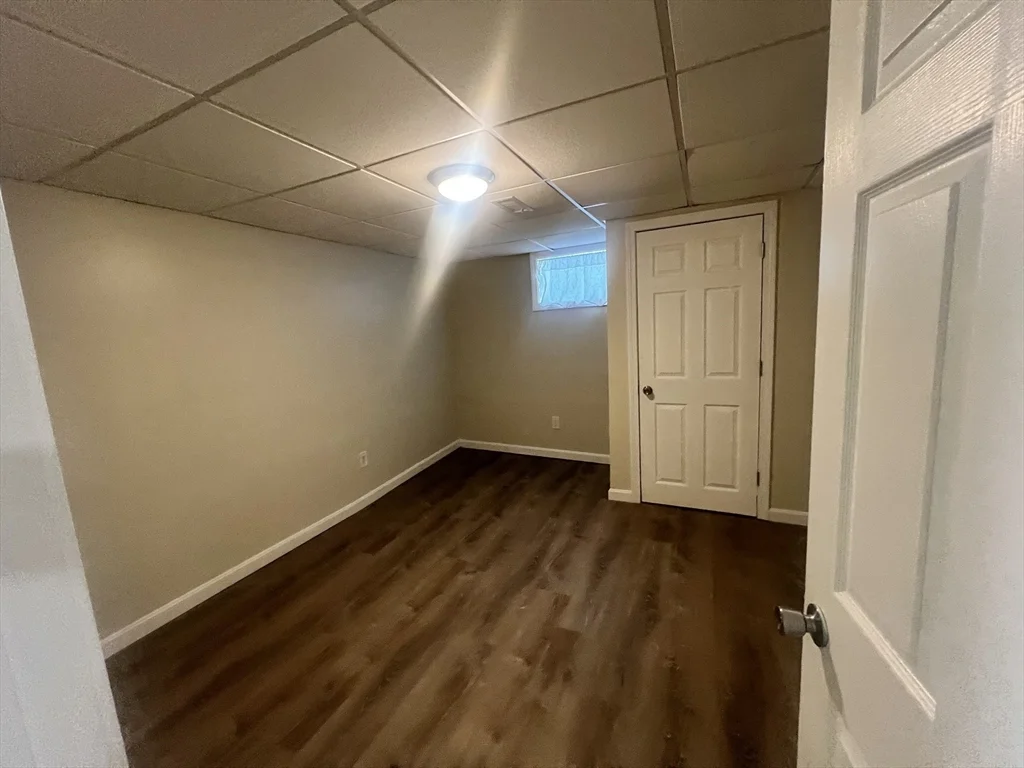 3 bed, 1 bath apartment for rent at 21 Walnut Unit 1, Norwood — photo 14 of 16