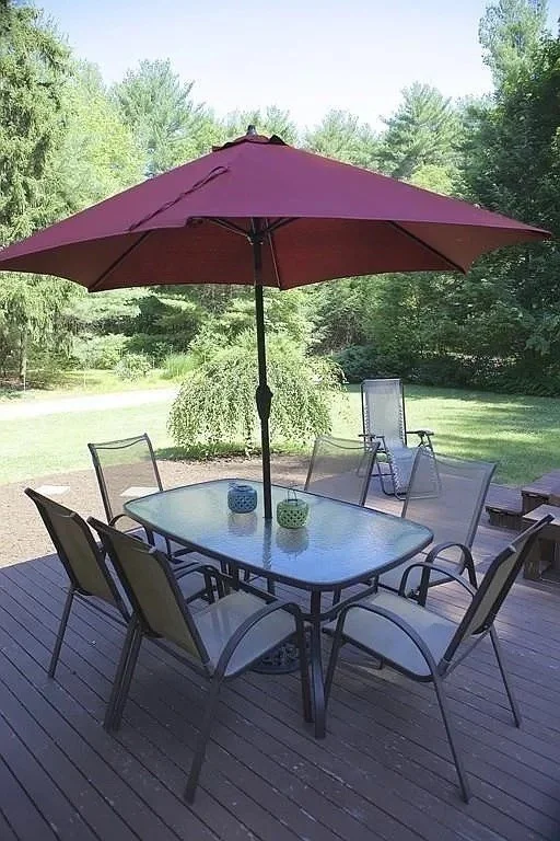 3 bed, 1 bath apartment for rent at 21 Walpole St, Sharon — photo 14 of 16