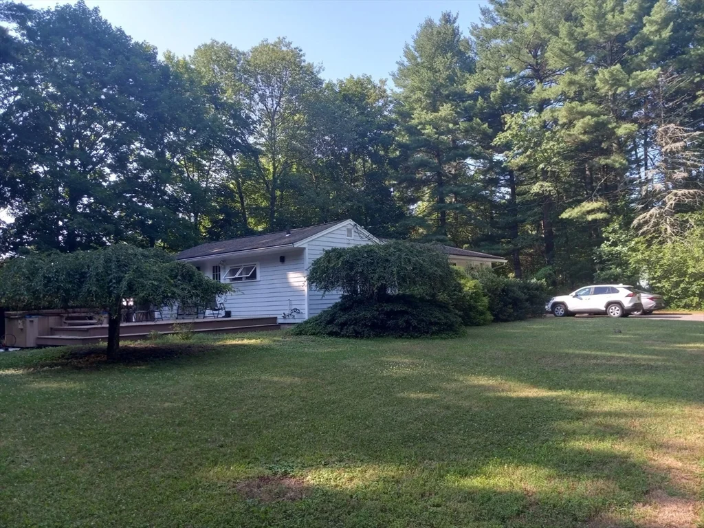 3 bed, 1 bath apartment for rent at 21 Walpole St, Sharon — photo 16 of 16