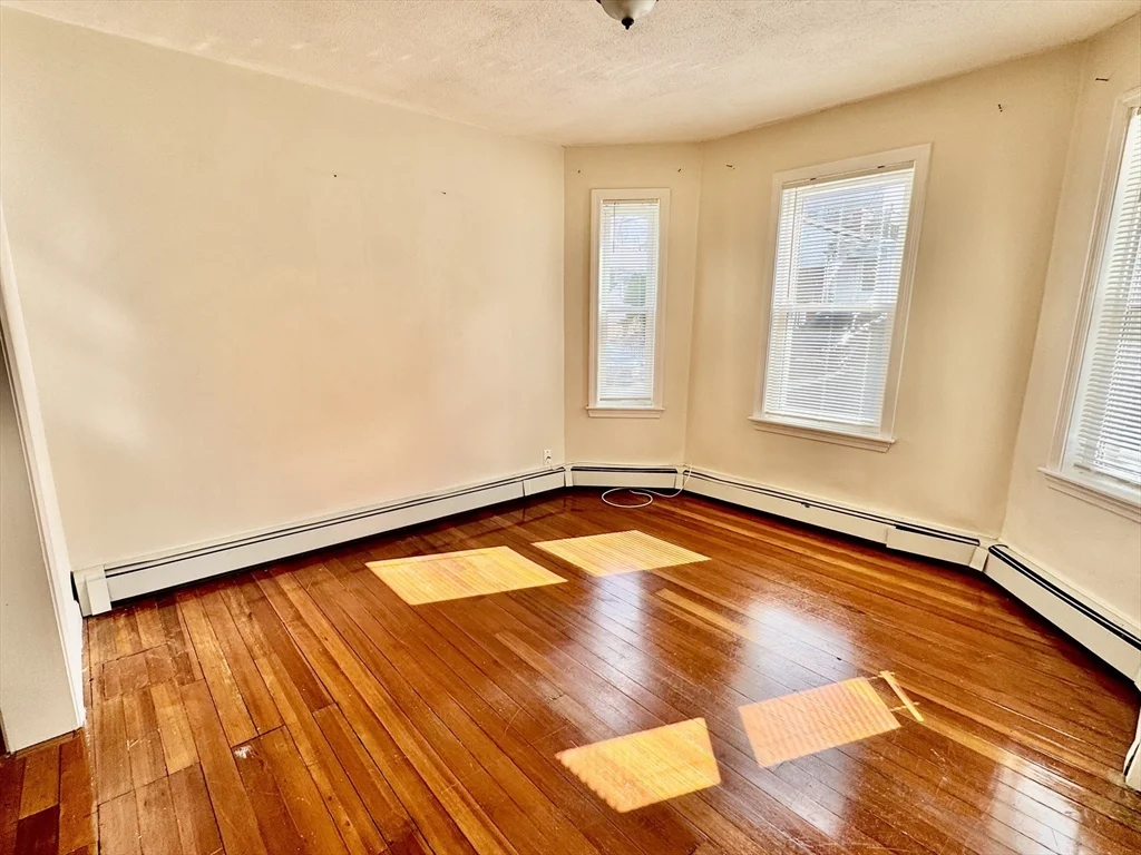 1 bed, 1 bath apartment for rent at 21 Warren St Unit 1, Revere — photo 5 of 10