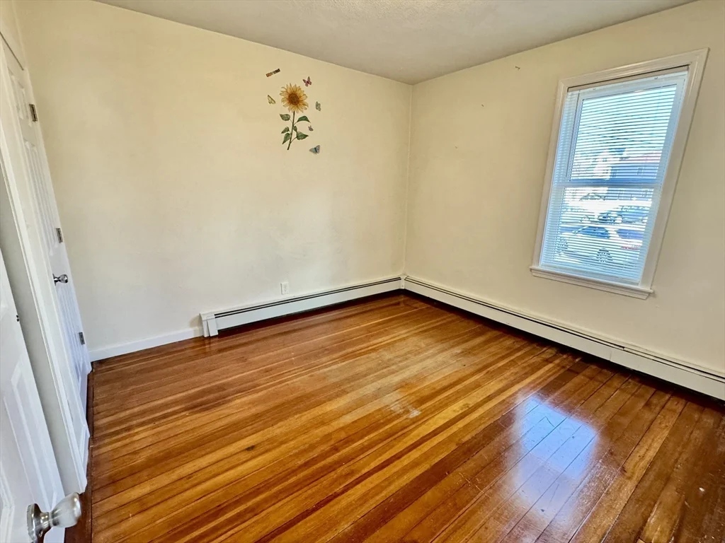 1 bed, 1 bath apartment for rent at 21 Warren St Unit 1, Revere — photo 9 of 10