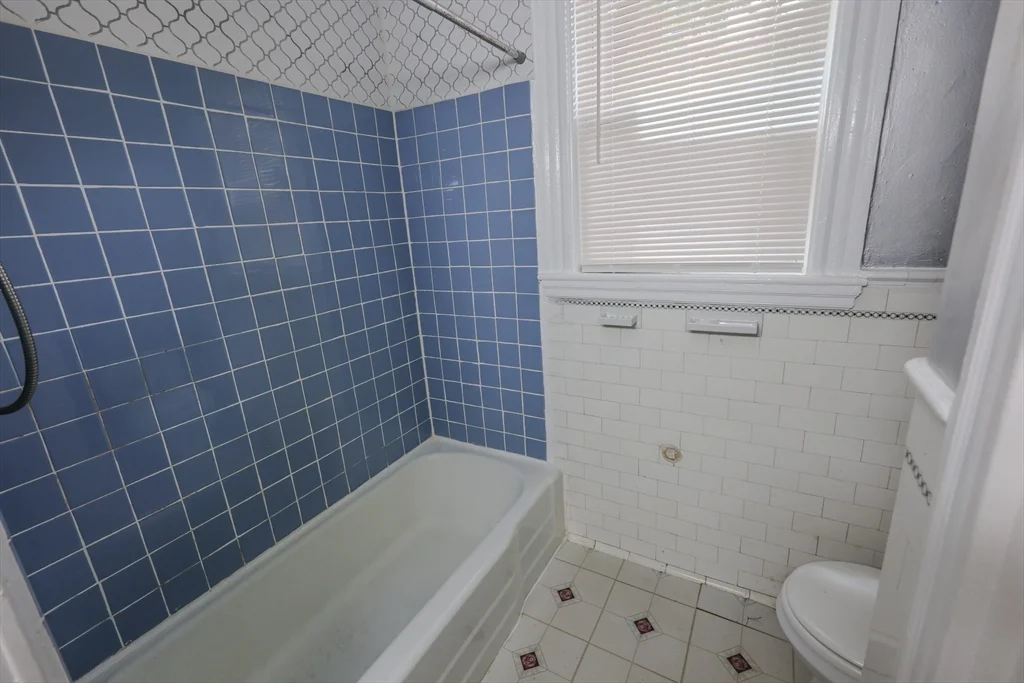 3 bed, 1 bath apartment for rent at 21 Waumbeck St Unit 1, Dorchester — photo 11 of 17