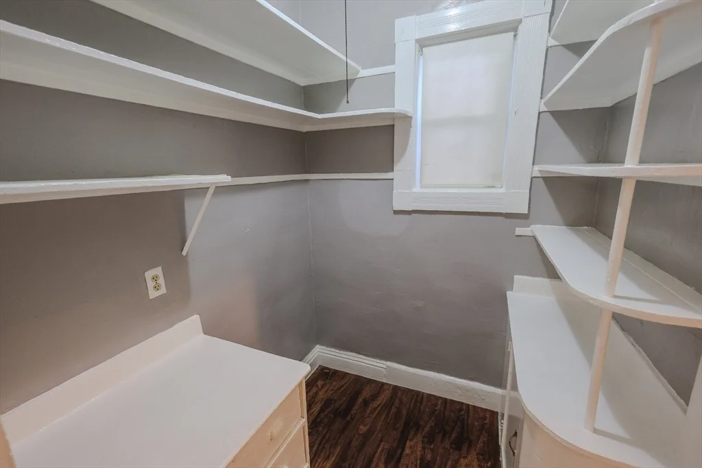 3 bed, 1 bath apartment for rent at 21 Waumbeck St Unit 1, Dorchester — photo 4 of 17
