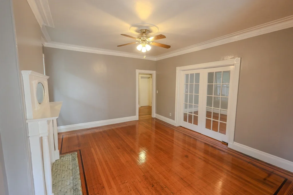 3 bed, 1 bath apartment for rent at 21 Waumbeck St Unit 1, Dorchester — photo 7 of 17