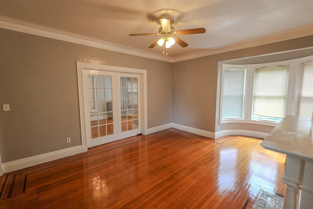 3 bed, 1 bath apartment for rent at 21 Waumbeck St Unit 1, Dorchester — photo 6 of 17