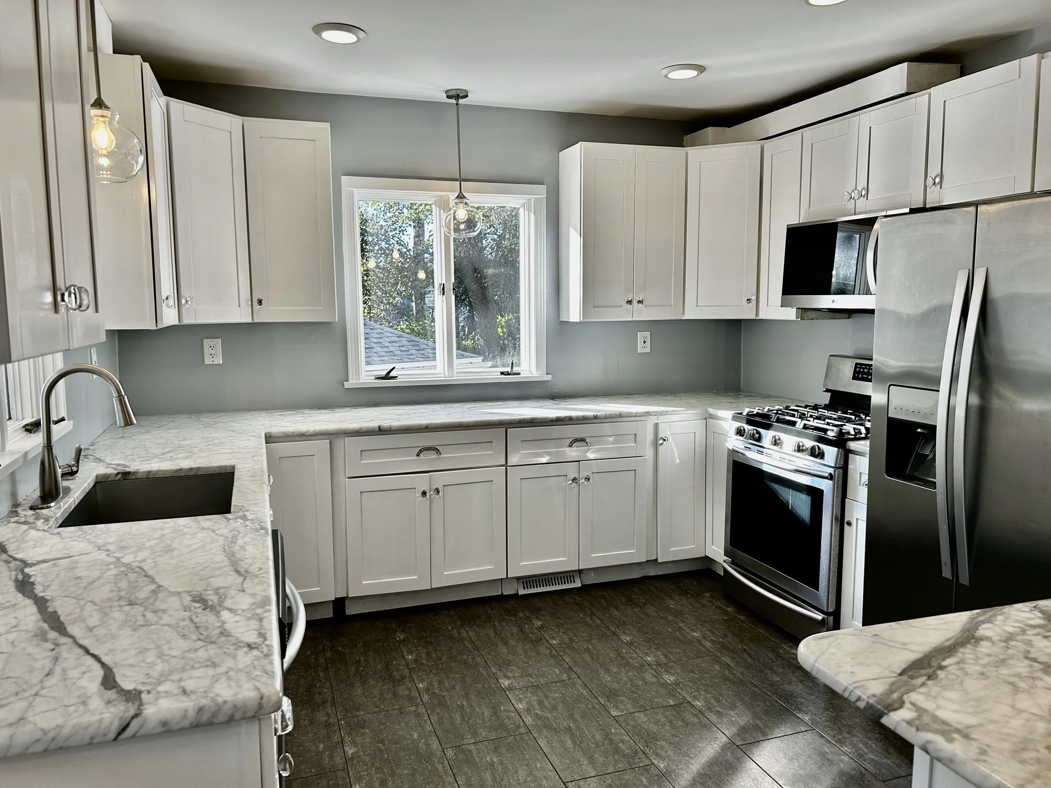 4 bed, 2 bath apartment for rent at 21 Waverley Unit 21, North Andover — photo 3 of 30