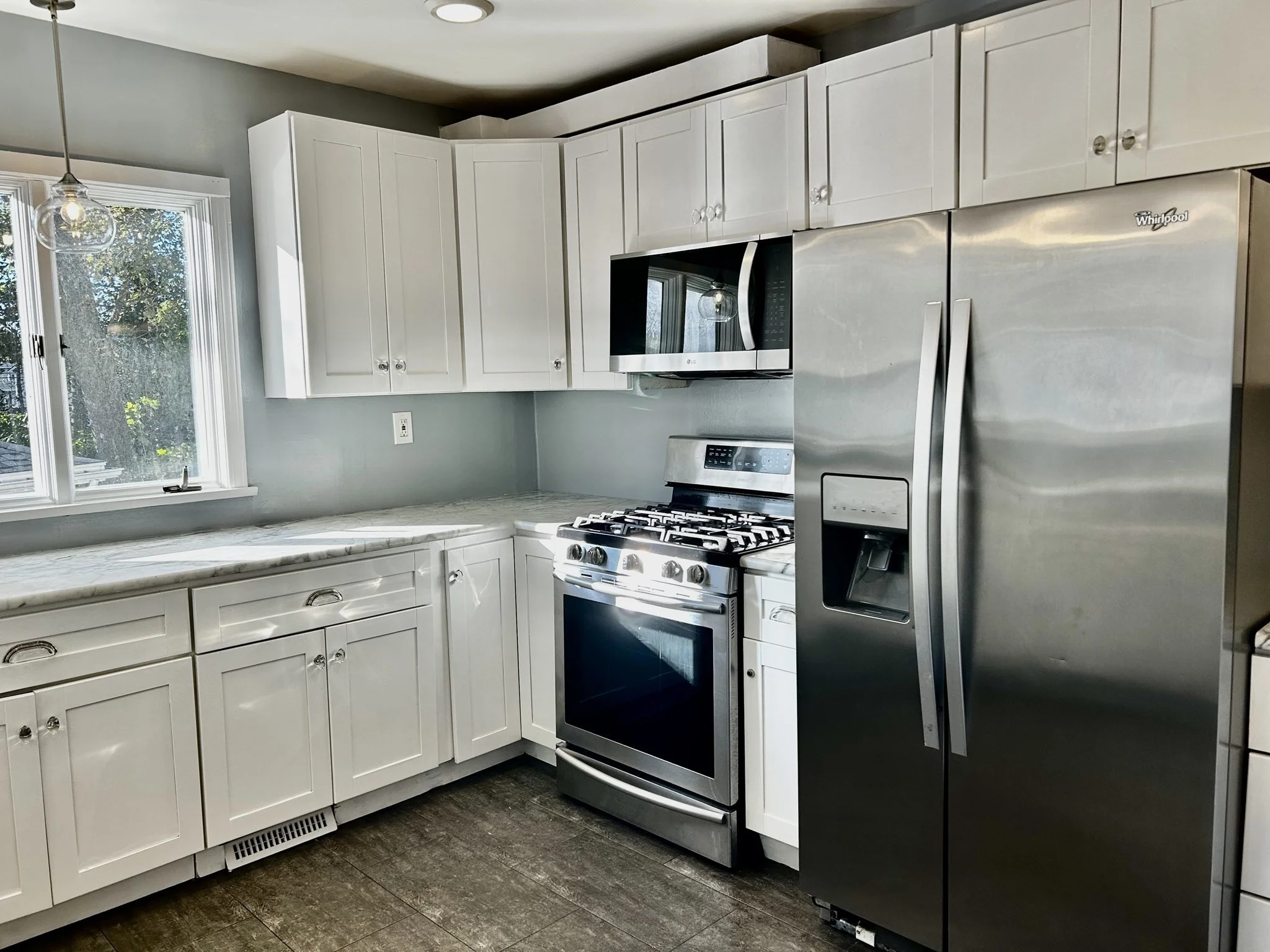 4 bed, 2 bath apartment for rent at 21 Waverley Unit 21, North Andover — photo 4 of 30
