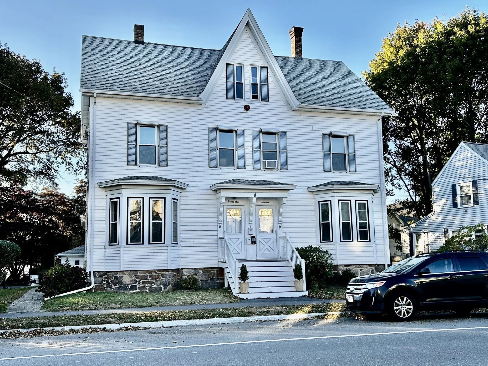 4 bed, 2 bath apartment for rent at 21 Waverley Unit 21, North Andover