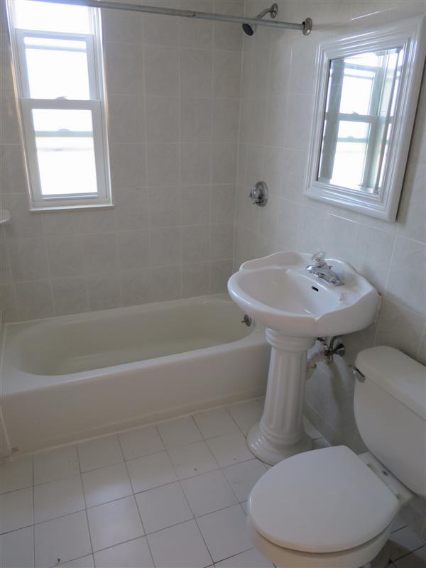4 bed, 2 bath apartment for rent at 21 Weitz St Unit 3, Lower Allston — photo 5 of 9