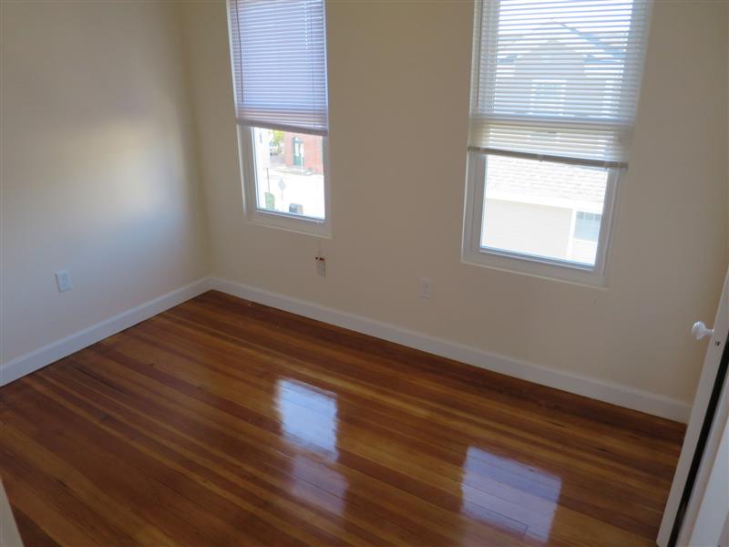 4 bed, 2 bath apartment for rent at 21 Weitz St Unit 3, Lower Allston — photo 4 of 9