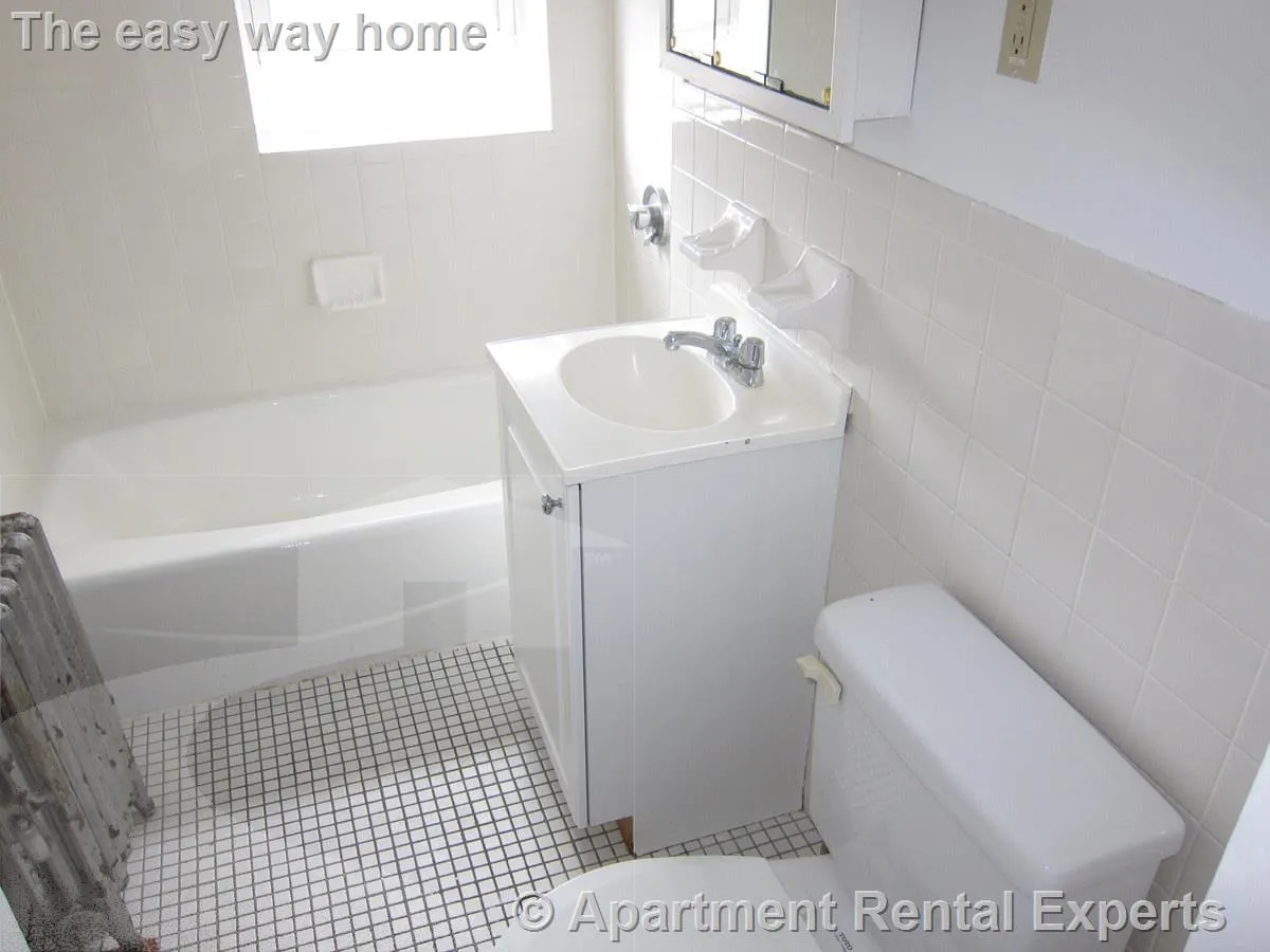 Studio bed, 1 bath apartment for rent at 21 Wendell St Unit 19, Harvard Square — photo 2 of 5