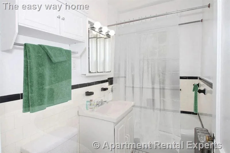 Studio bed, 1 bath apartment for rent at 21 Wendell St Unit 7, Harvard Square — photo 3 of 3