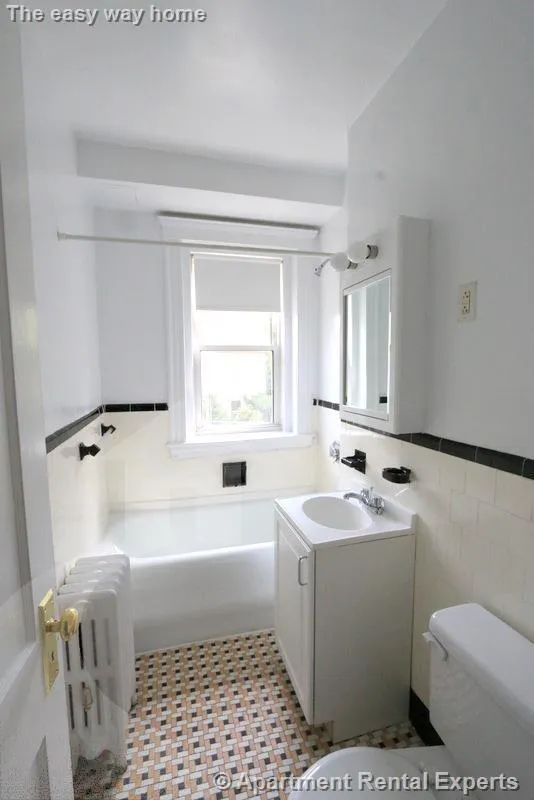 Studio bed, 1 bath apartment for rent at 21 Wendell St Unit 9, Harvard Square — photo 5 of 8