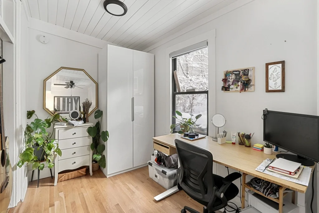 3 bed, 1 bath apartment for rent at 21 Wenham St Unit 1, Jamaica Plain — photo 12 of 16