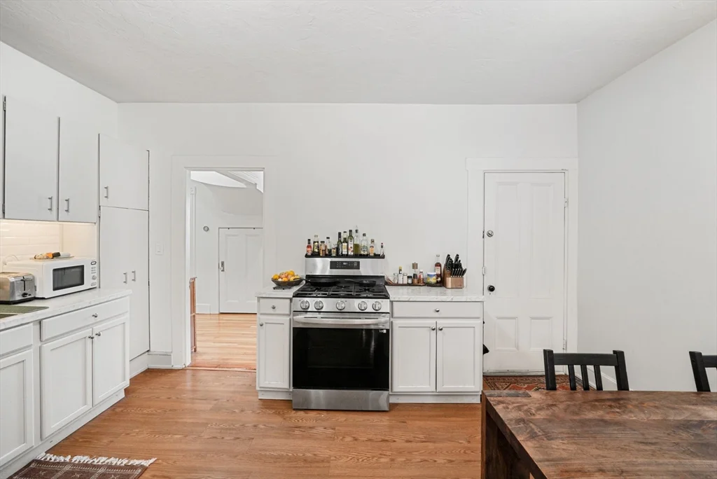 3 bed, 1 bath apartment for rent at 21 Wenham St Unit 1, Jamaica Plain — photo 6 of 16