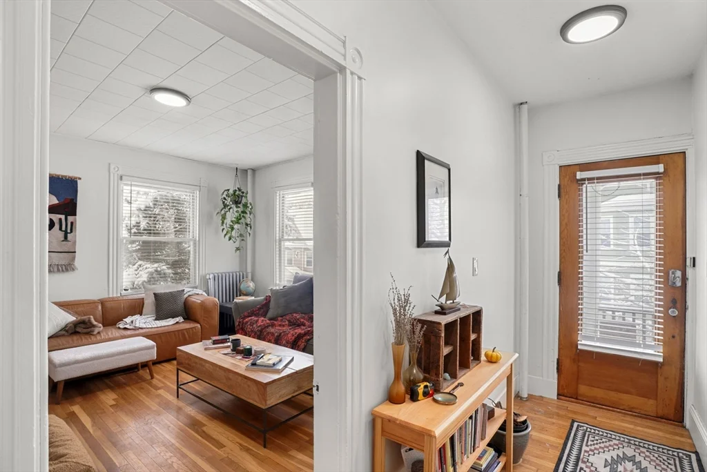 3 bed, 1 bath apartment for rent at 21 Wenham St Unit 1, Jamaica Plain — photo 13 of 16