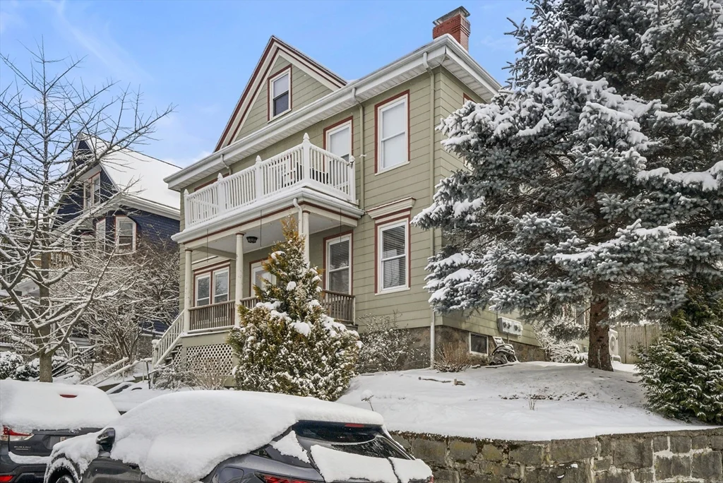 3 bed, 1 bath apartment for rent at 21 Wenham St Unit 1, Jamaica Plain