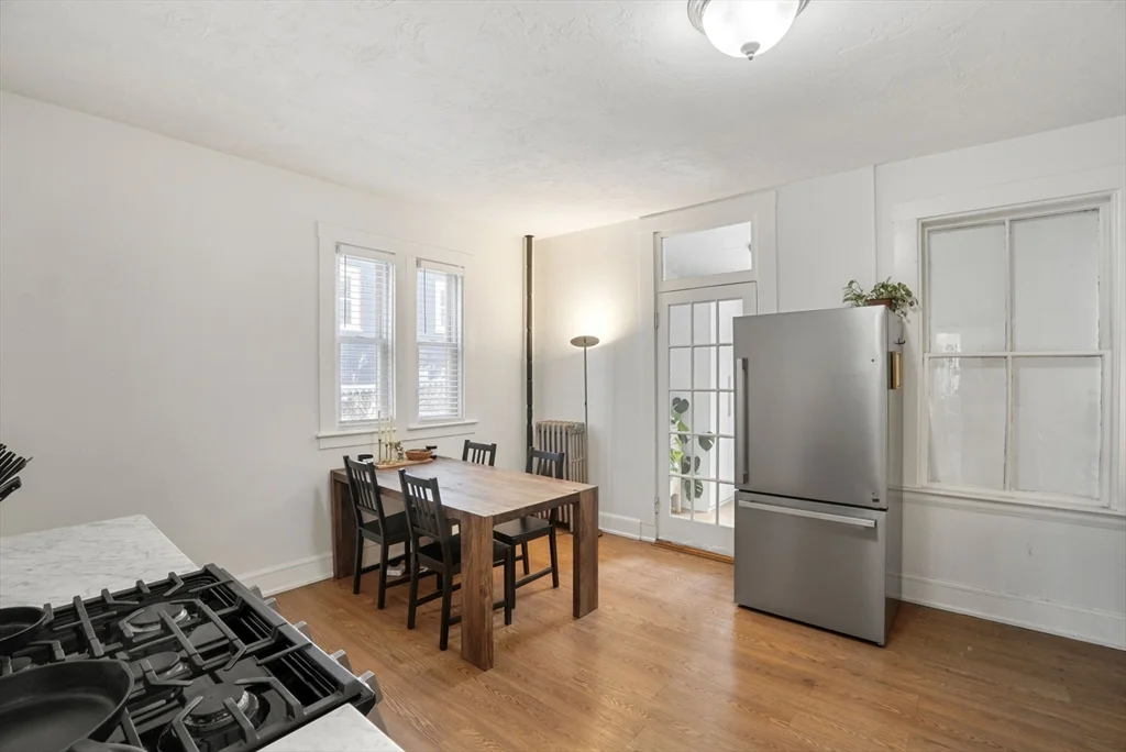 3 bed, 1 bath apartment for rent at 21 Wenham St Unit 1, Jamaica Plain — photo 5 of 16