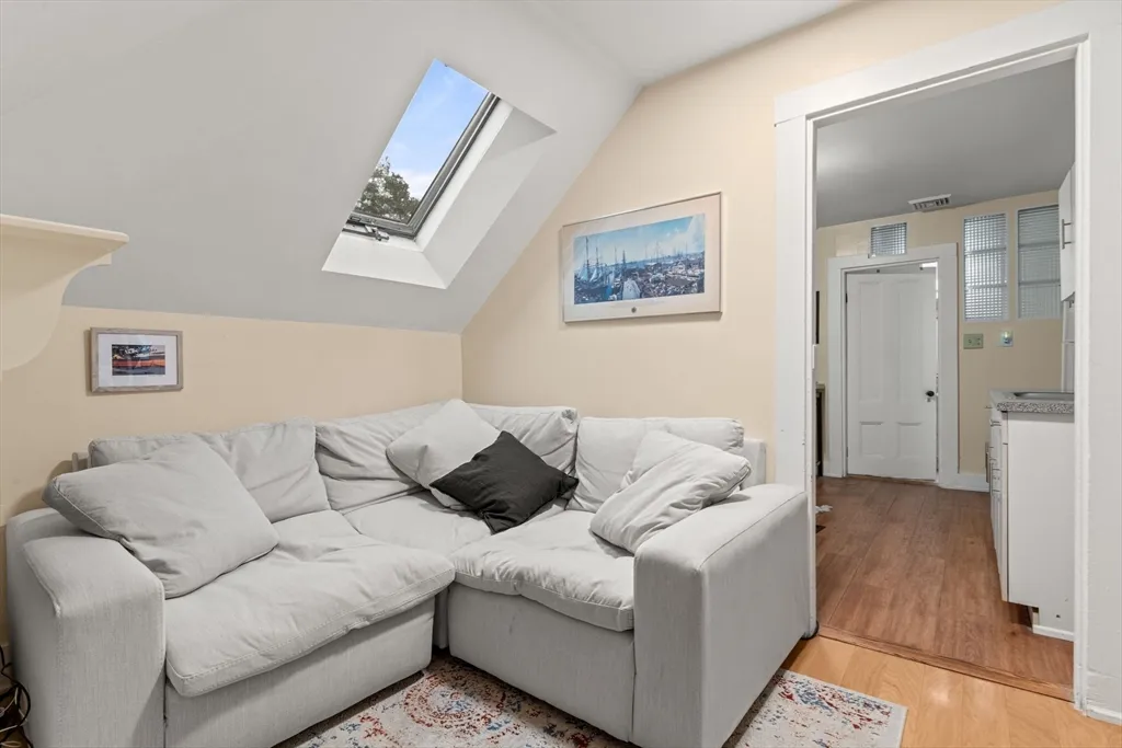 1 bed, 1 bath apartment for rent at 21 Wenham St Unit 3, Jamaica Plain — photo 10 of 21