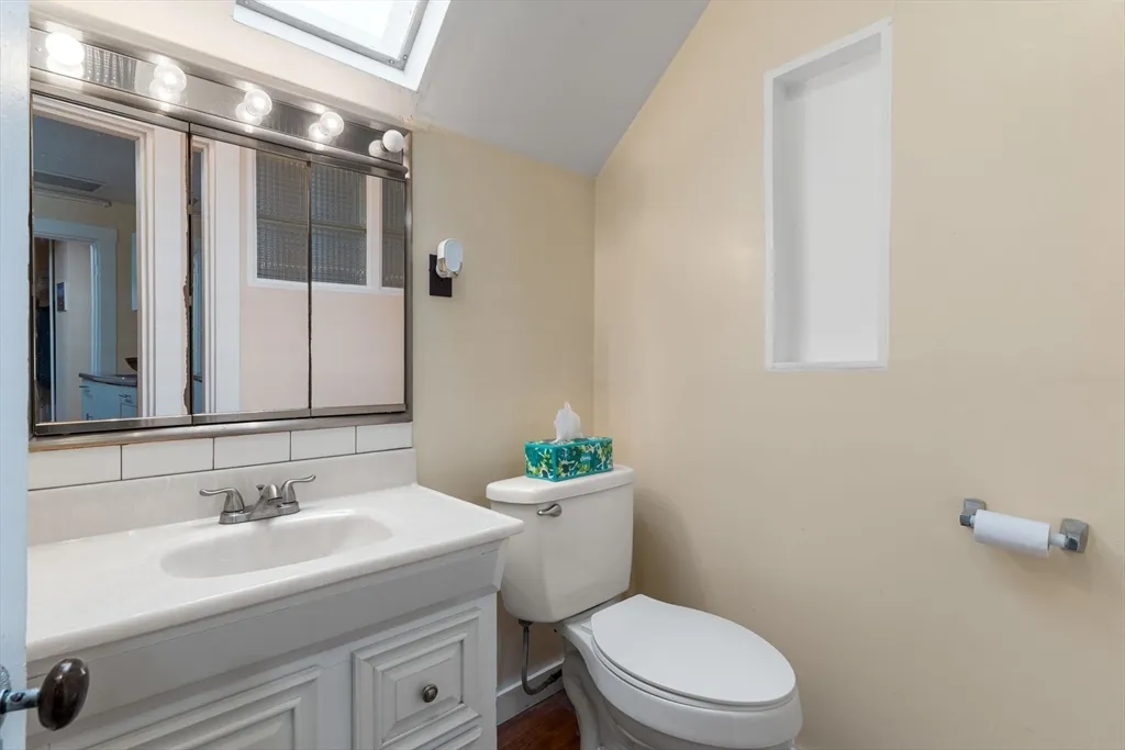 1 bed, 1 bath apartment for rent at 21 Wenham St Unit 3, Jamaica Plain — photo 14 of 21
