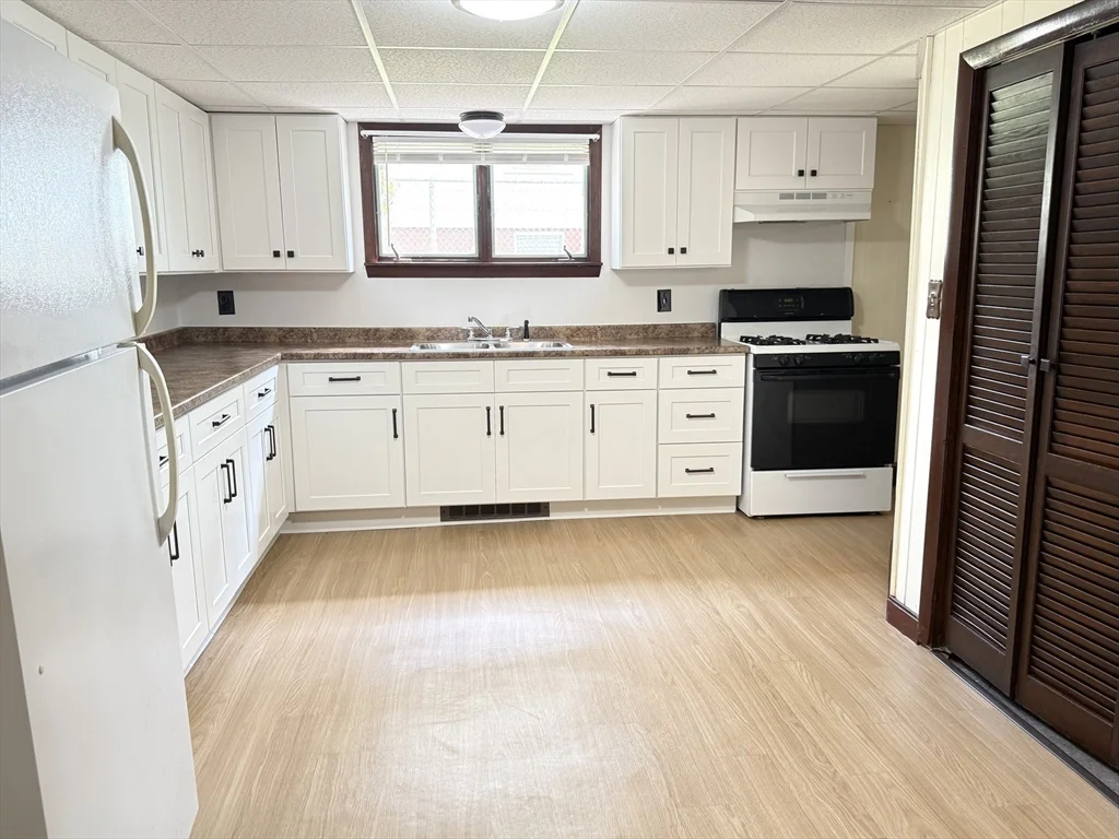 1 bed, 1 bath apartment for rent at 21 West Carpenter Unit B, Attleboro — photo 14 of 19