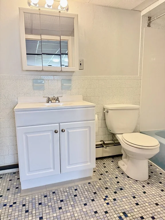 1 bed, 1 bath apartment for rent at 21 West Carpenter Unit B, Attleboro — photo 10 of 19
