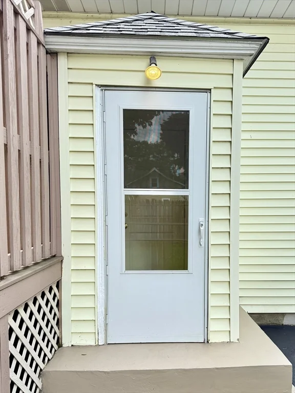 1 bed, 1 bath apartment for rent at 21 West Carpenter Unit B, Attleboro — photo 2 of 19