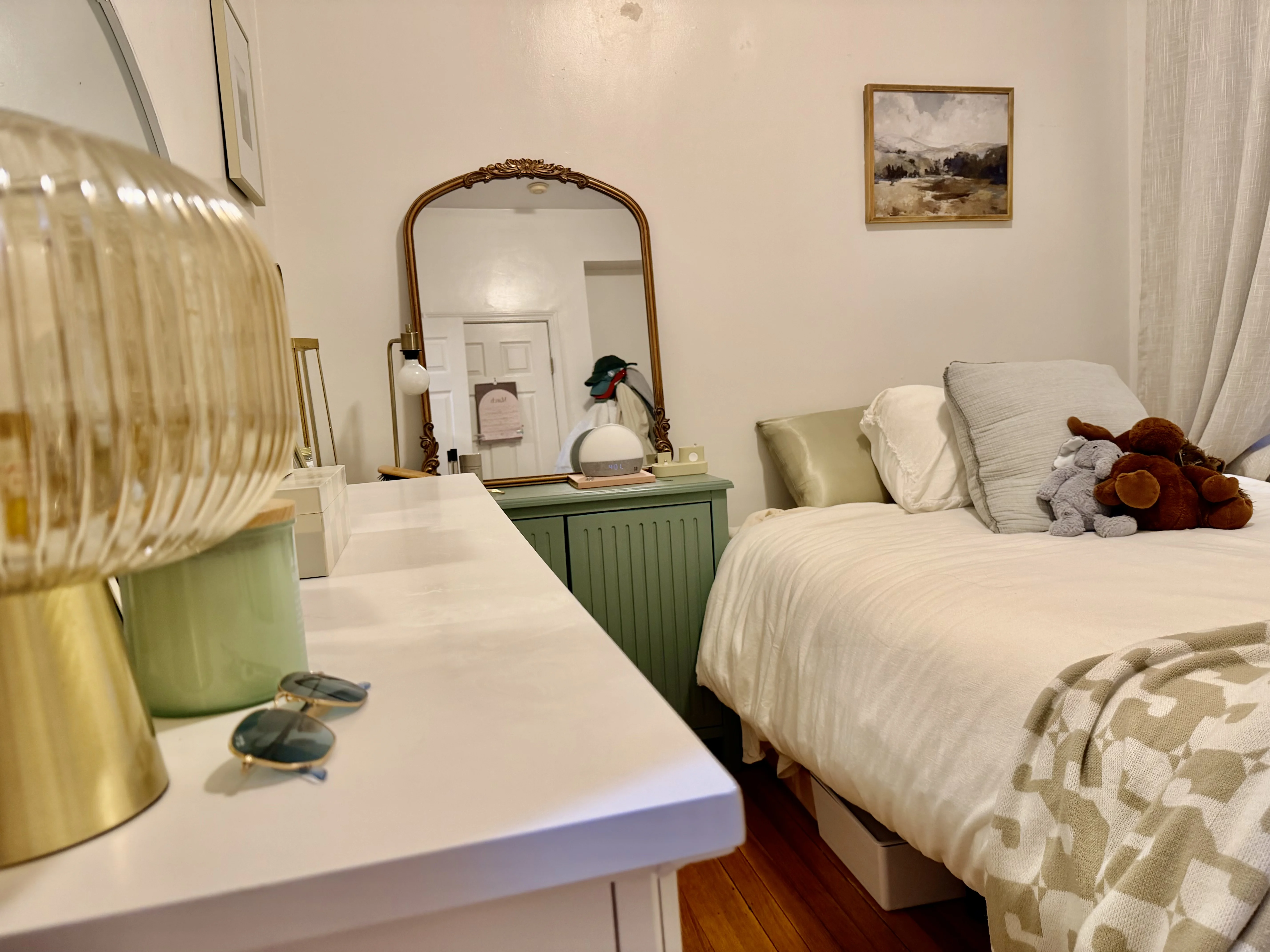 2 bed, 1 bath apartment for rent at 21 Westbourne Ter Unit 1, Corey Hill — photo 4 of 16