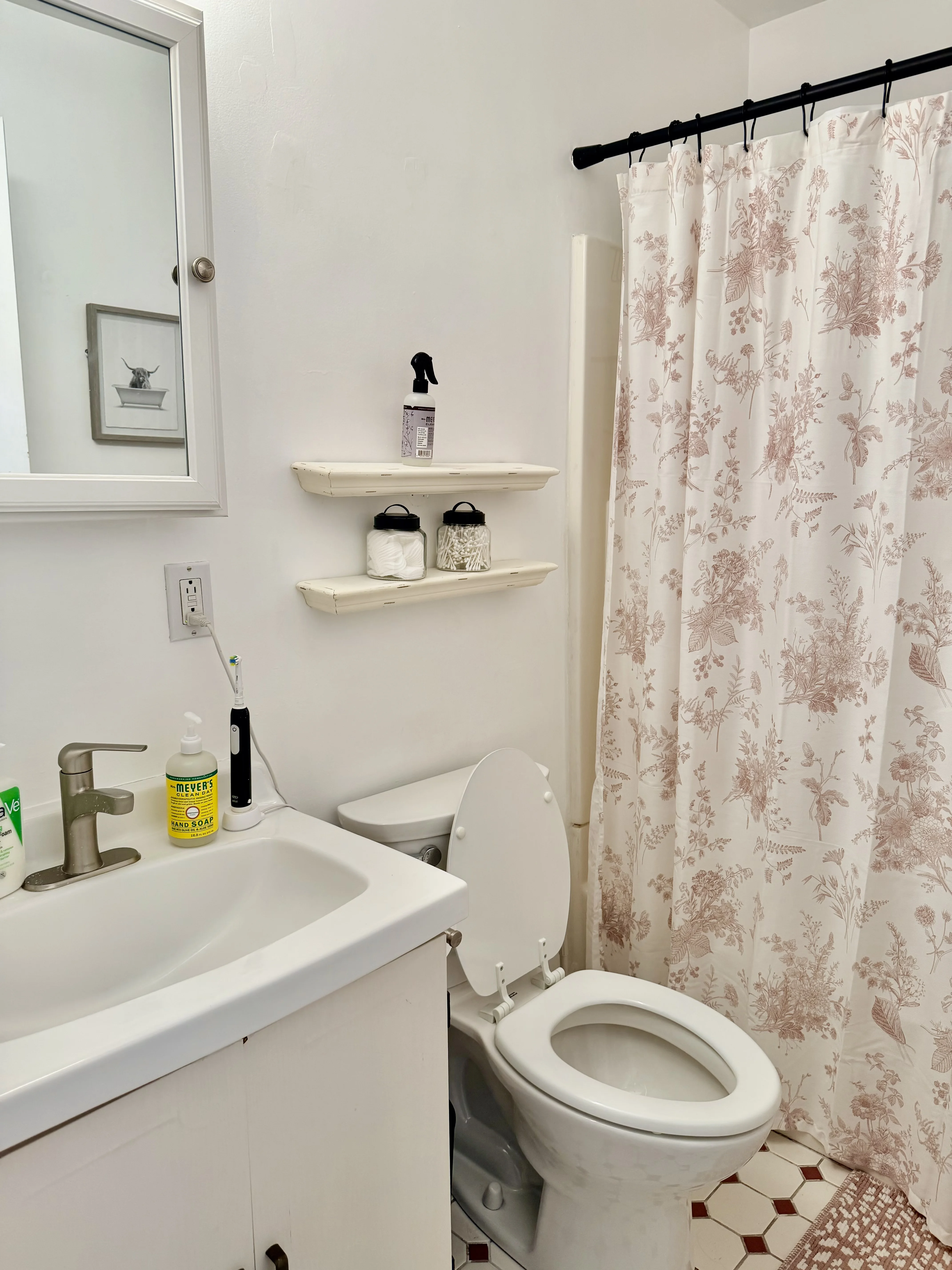 2 bed, 1 bath apartment for rent at 21 Westbourne Ter Unit 1, Corey Hill — photo 6 of 16