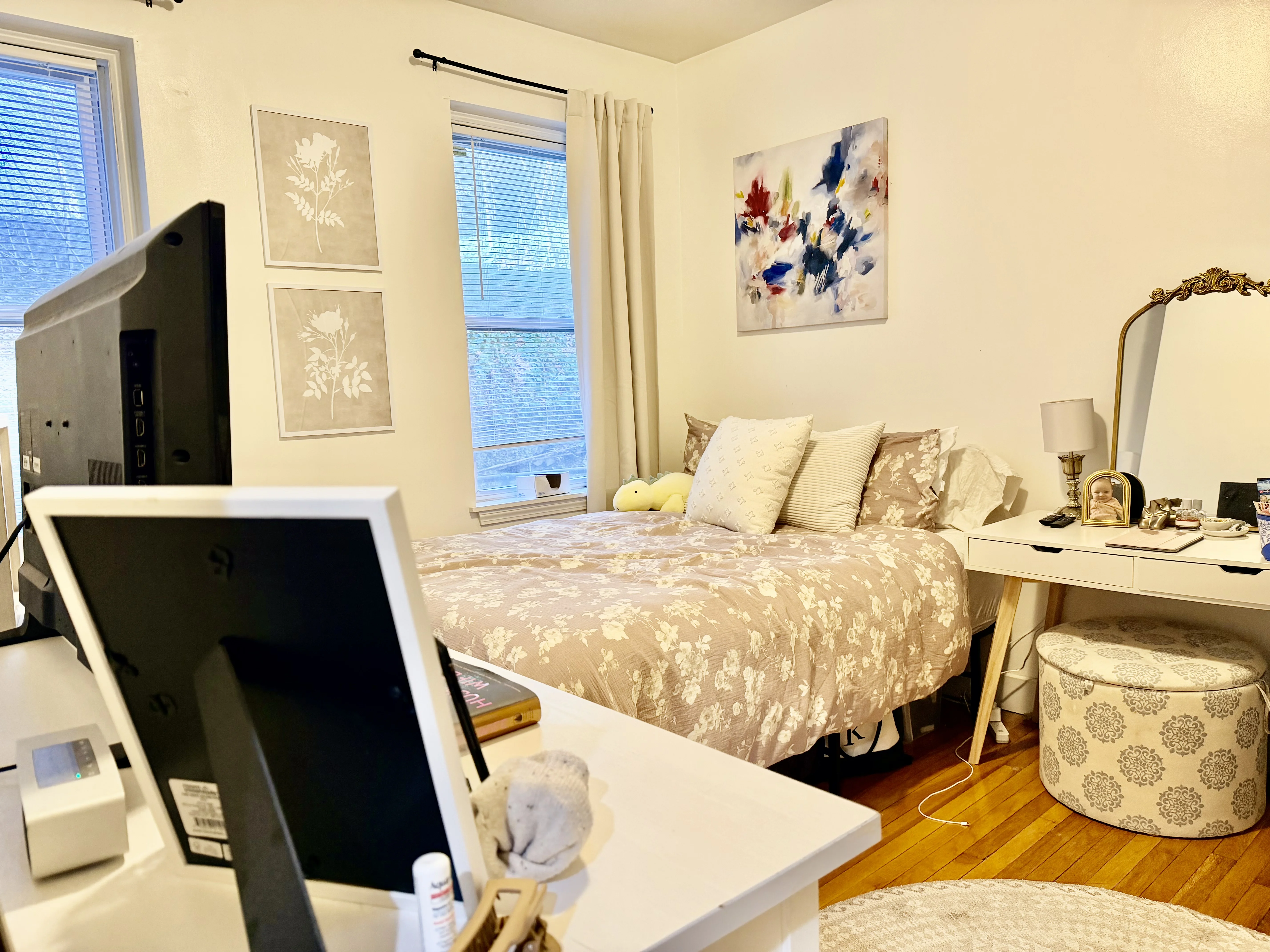 2 bed, 1 bath apartment for rent at 21 Westbourne Ter Unit 1, Corey Hill — photo 3 of 16