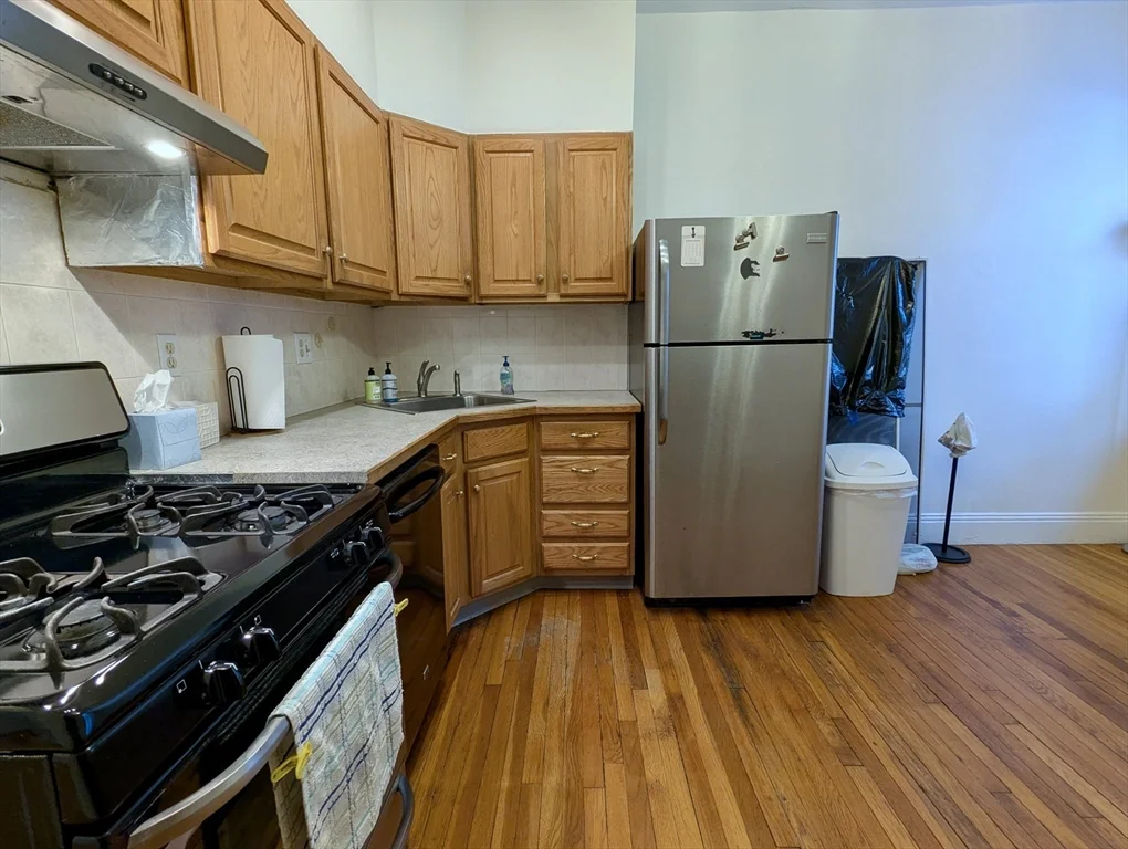 2 bed, 1 bath apartment for rent at 21 Westbourne Ter Unit 3, Coolidge Corner — photo 17 of 23