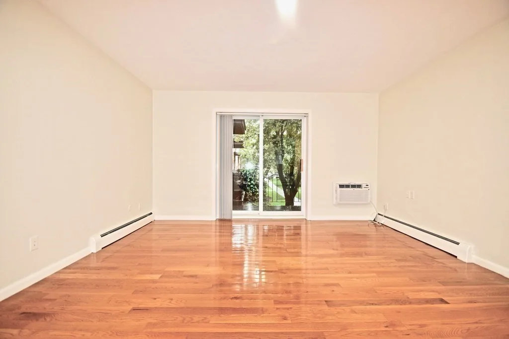 2 bed, 1 bath apartment for rent at 21 Westgate Unit 3, Chestnut Hill — photo 2 of 7