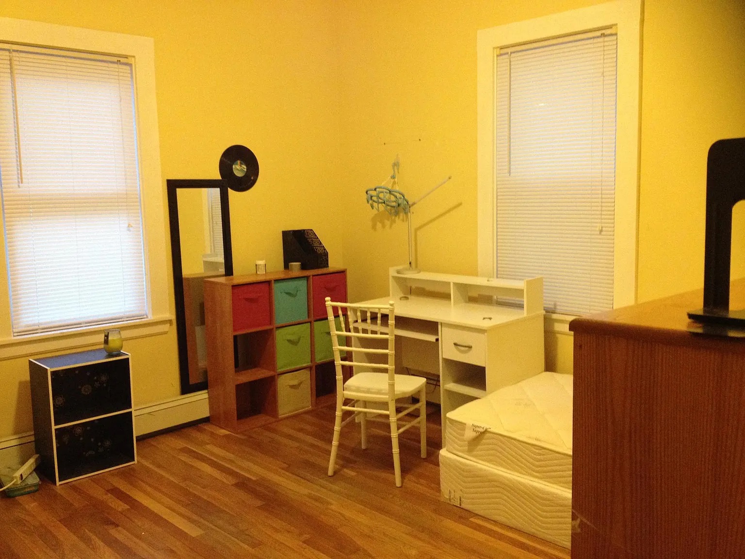 5 bed, 3 bath apartment for rent at 21 Weston St Unit 1, Waltham — photo 7 of 18