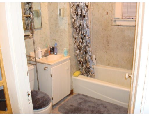5 bed, 3 bath apartment for rent at 21 Weston St Unit 1, Waltham — photo 12 of 18