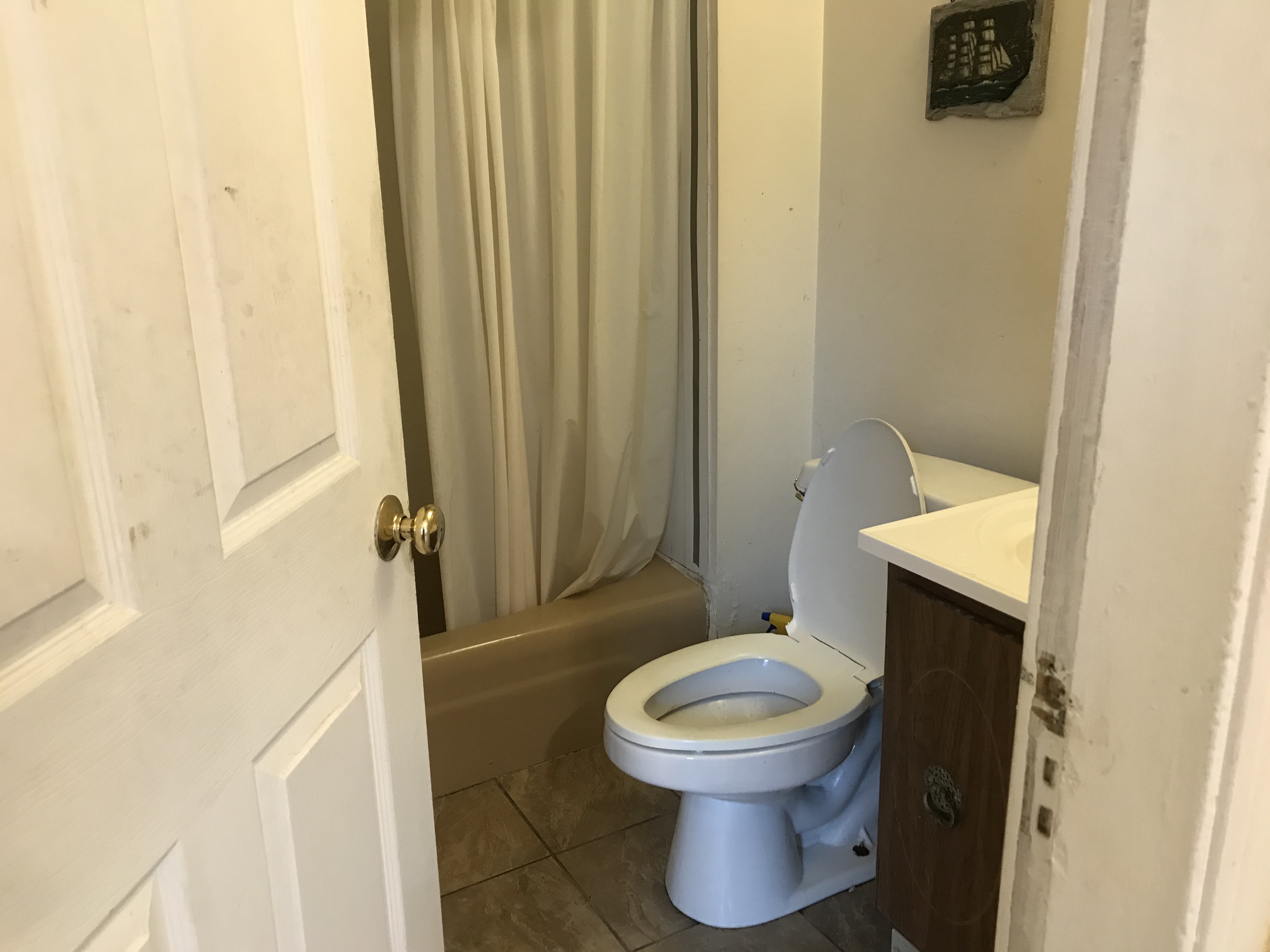 5 bed, 3 bath apartment for rent at 21 Weston St Unit 1, Waltham — photo 9 of 18