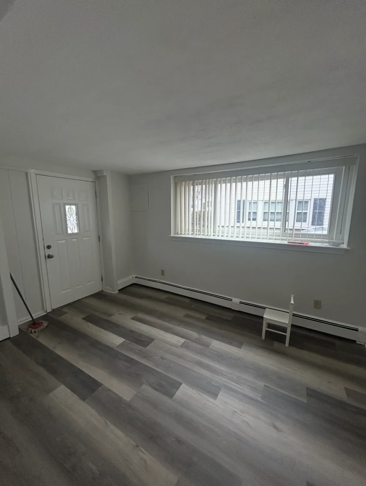 2 bed, 1 bath apartment for rent at 21 Weymouth Ave Unit 1, West Roxbury — photo 5 of 7
