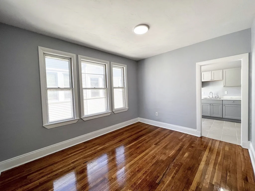 2 bed, 1 bath apartment for rent at 21 Whipple Ave Unit 3, Roslindale — photo 4 of 17