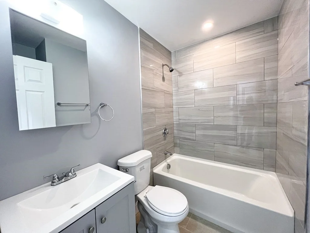 2 bed, 1 bath apartment for rent at 21 Whipple Ave Unit 3, Roslindale — photo 6 of 17