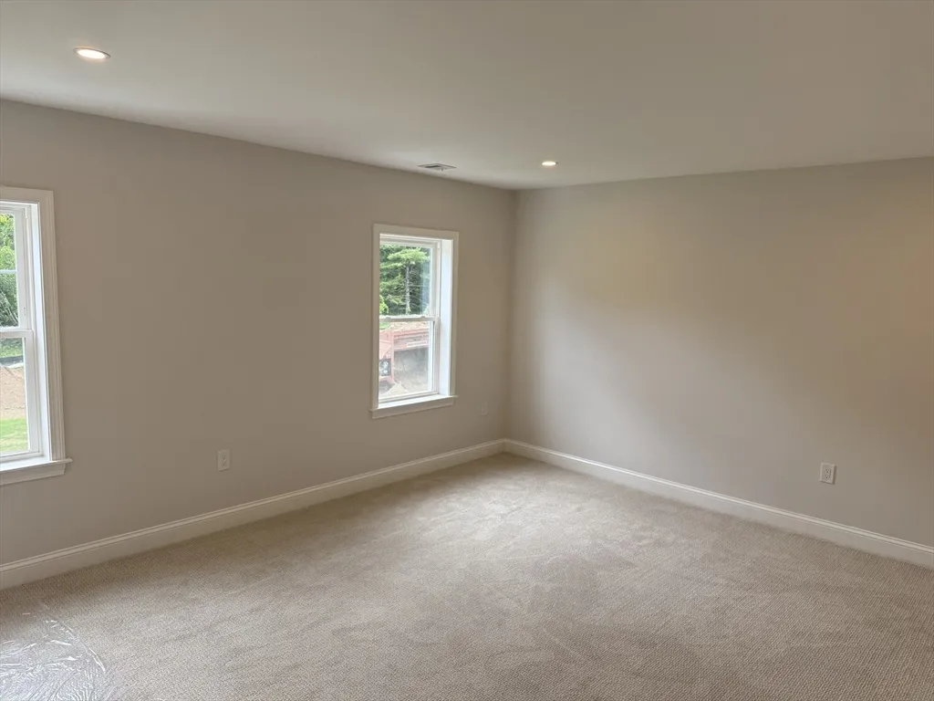 2 bed, 2 bath apartment for rent at 21 Whitman Circle Unit 21, Bellingham — photo 4 of 12