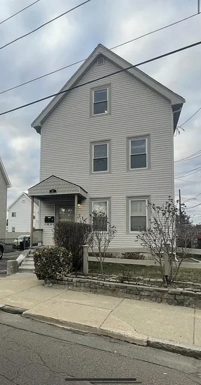 1 bed, 1 bath apartment for rent at 21 Whitman St Unit 2, Malden