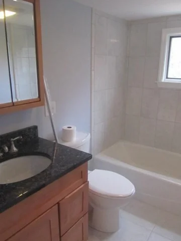 4 bed, 2 bath apartment for rent at 21 Wiley St, Montrose — photo 12 of 15
