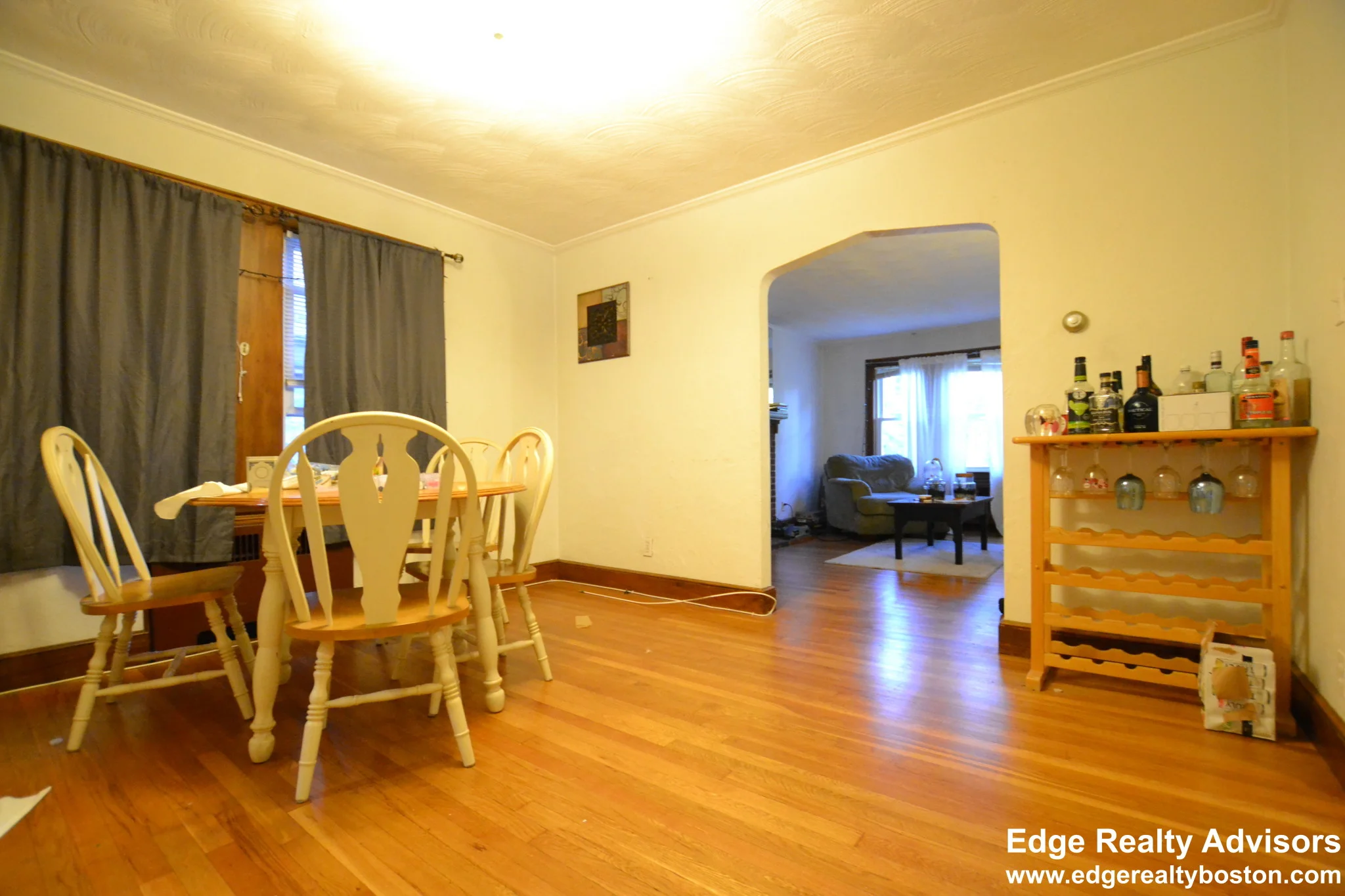 3 bed, 1 bath apartment for rent at 21 Wiltshire Rd Unit 1, Brighton — photo 4 of 9