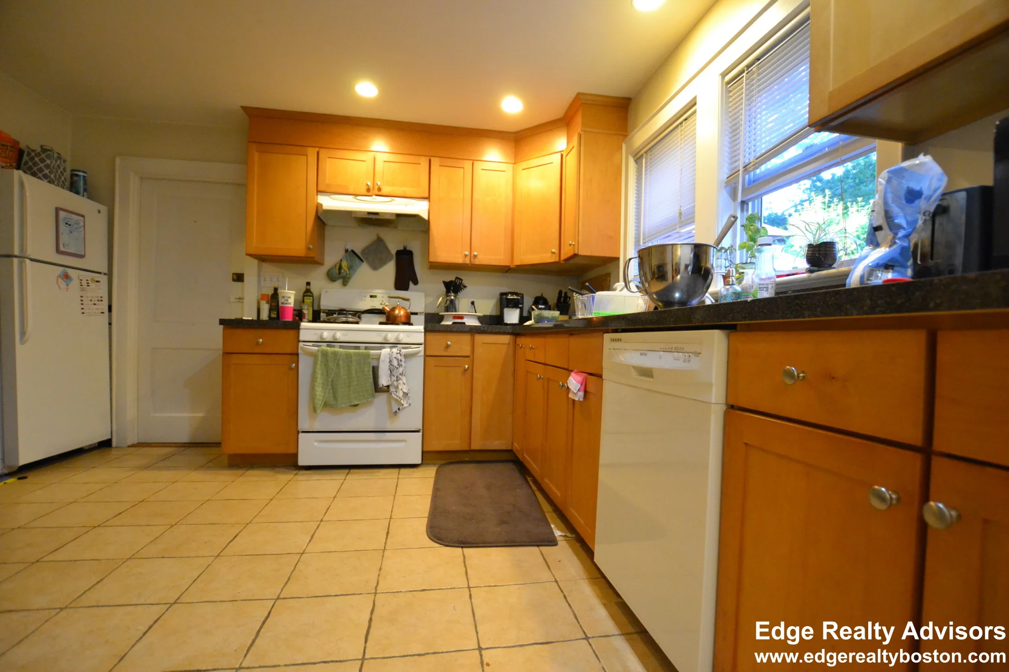 3 bed, 1 bath apartment for rent at 21 Wiltshire Rd Unit 1, Brighton