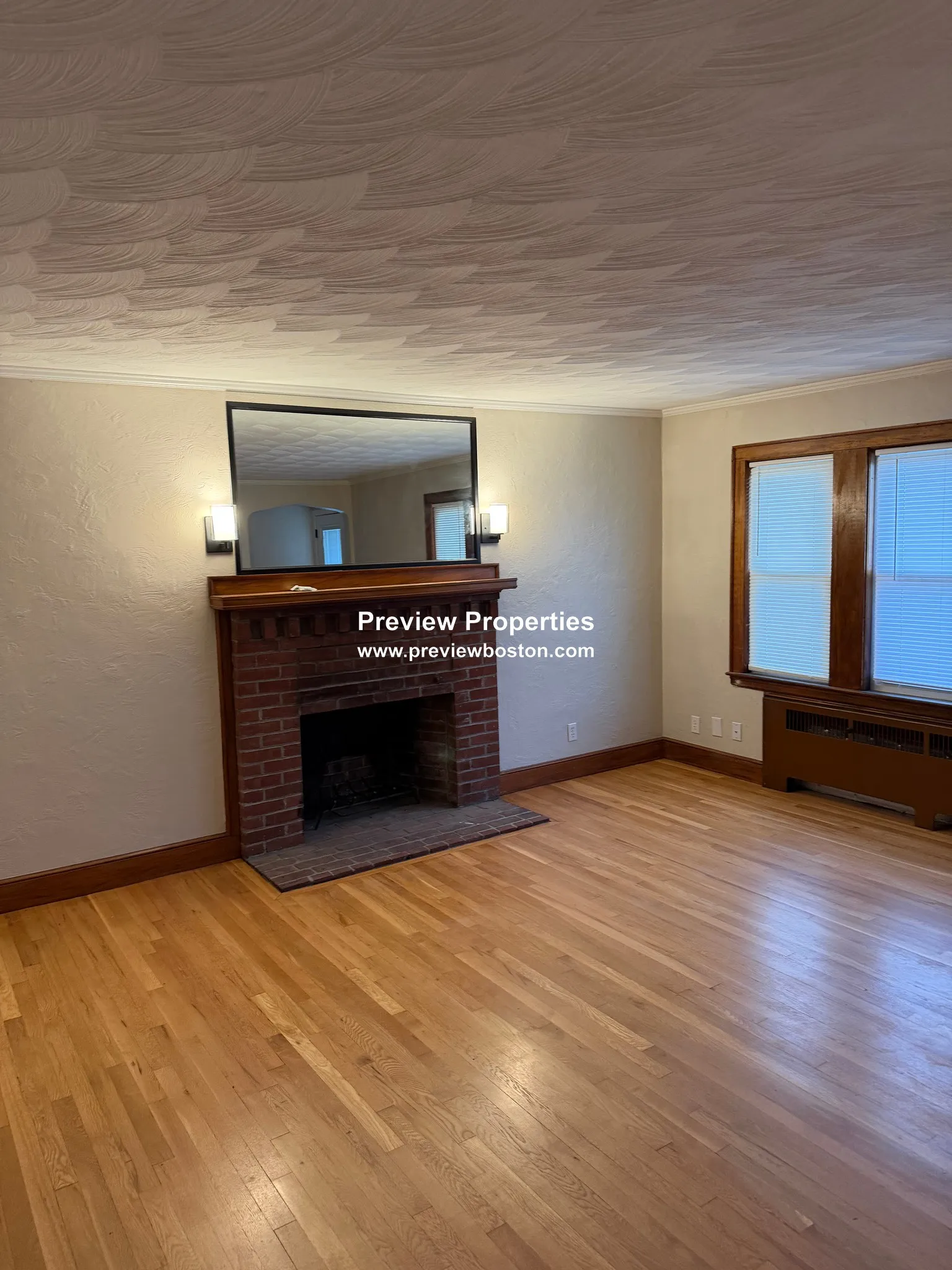 3 bed, 1 bath apartment for rent at 21 Wiltshire Rd Unit 2, Brighton — photo 1 of 12