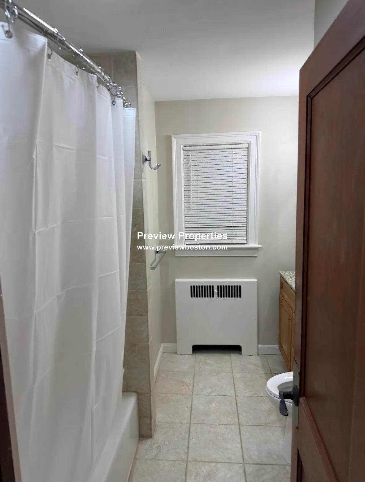 3 bed, 1 bath apartment for rent at 21 Wiltshire Rd Unit 2, Brighton — photo 5 of 12