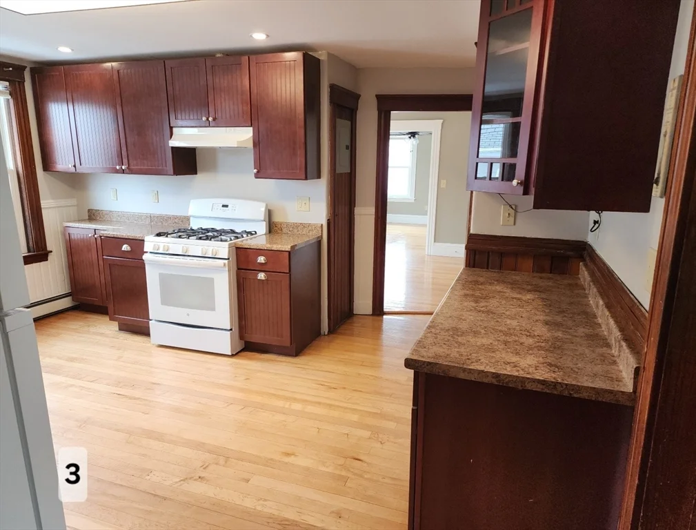 3 bed, 1 bath apartment for rent at 21 Windham St Unit 3, Worcester — photo 1 of 12