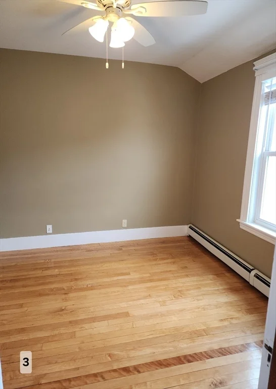 3 bed, 1 bath apartment for rent at 21 Windham St Unit 3, Worcester — photo 10 of 12