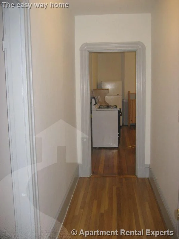 2 bed, 1 bath apartment for rent at 21 Windom St Unit 1, Davis Square — photo 12 of 13