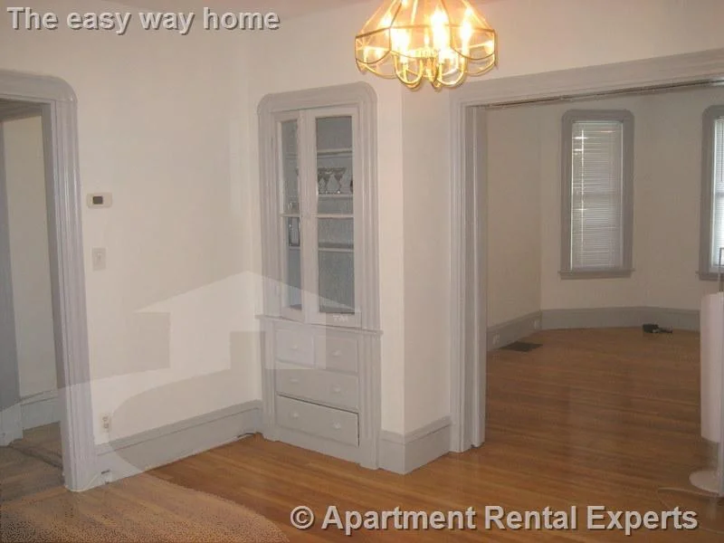 2 bed, 1 bath apartment for rent at 21 Windom St Unit 1, Davis Square — photo 5 of 13