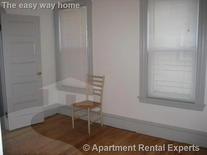 2 bed, 1 bath apartment for rent at 21 Windom St Unit 1, Davis Square — photo 7 of 13